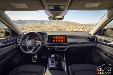 Interior of 2024 Volkswagen Atlas Peak Edition